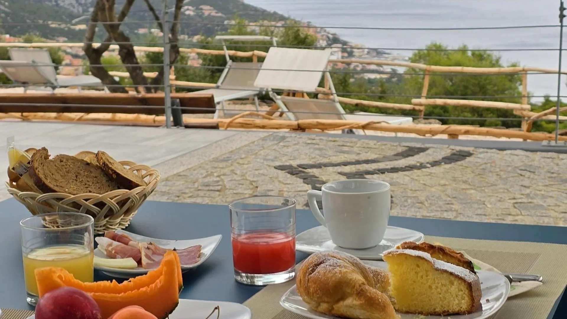 Hotel Pranos Turismo Rurale Cala Gonone 0*,